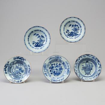 A set of five blue and white dishes, Qing dynasty, 18th Century.