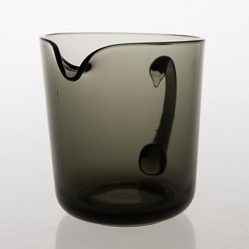 A glass jug 5601 and a bowl by Kaj Franck and seven  glasses from Nuutajärvi, Mid and latter half of the 20th Century.