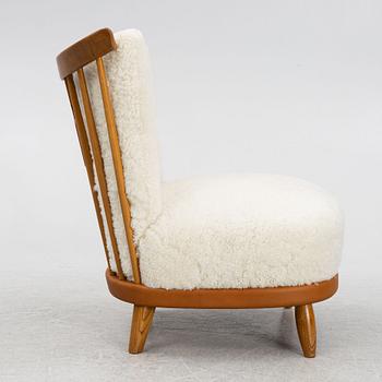 A mid-20th Century armchair.