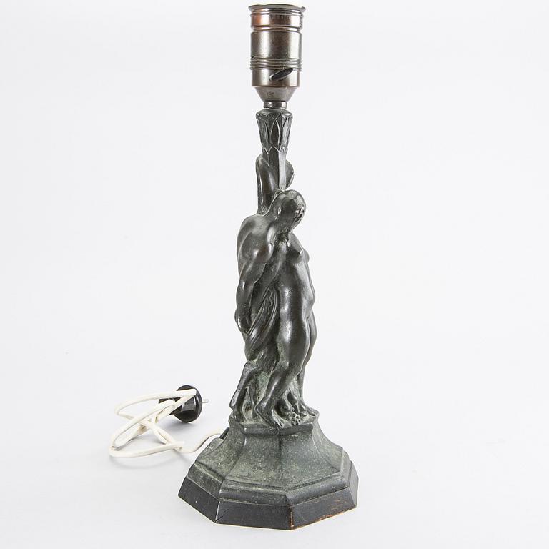 AXEL GUTE, bordslampa, 1920-tal, brons.