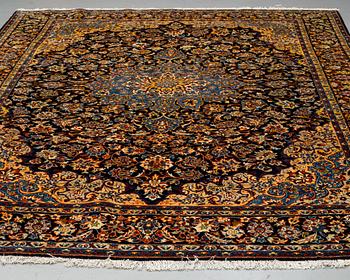 A CARPET, Najafabad, ca 376 x 288 cm.