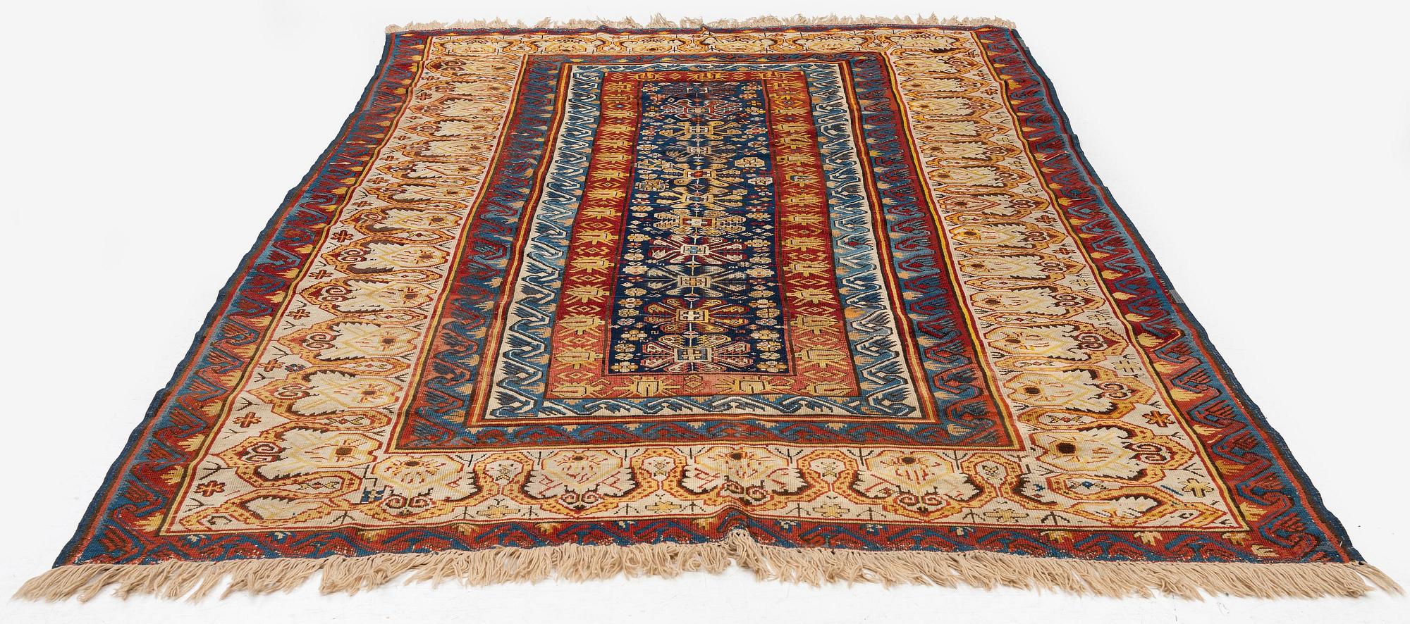 An antique Zeichur rug, c. 269 x 184 cm.