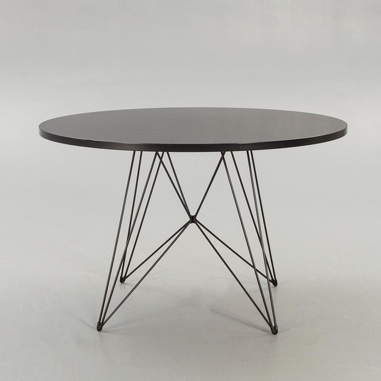 Andreis & Hiroko van Onck, table, "Tavolo Xz3" for Magis.