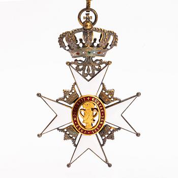 The Order of Vasa, commanders neck badge, gilded silver and enamel. CF Carlman, Stockholm.