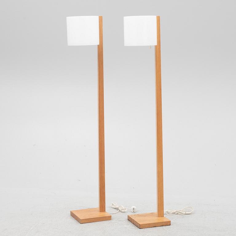 Uno & Östen Kristiansson, a pair of floor lamps, Luxus, second half of the 20th Century.