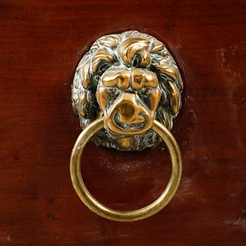A George III wine cooler from the 19th century.
