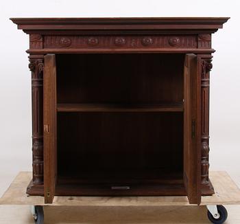 VÄGGSKÅP, nyrenässans, sent 1800-tal.