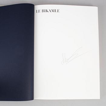 ÅKE ERICSON, limiterad utgåva fotobok samt gelatinsilverfotografi, signerad och numrerad 7/12.