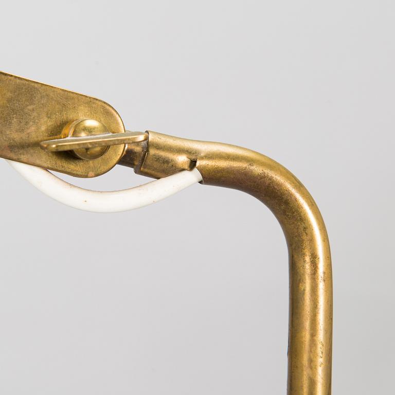 Paavo Tynell, a mid-20th century K10-10 floor lamp for Idman.