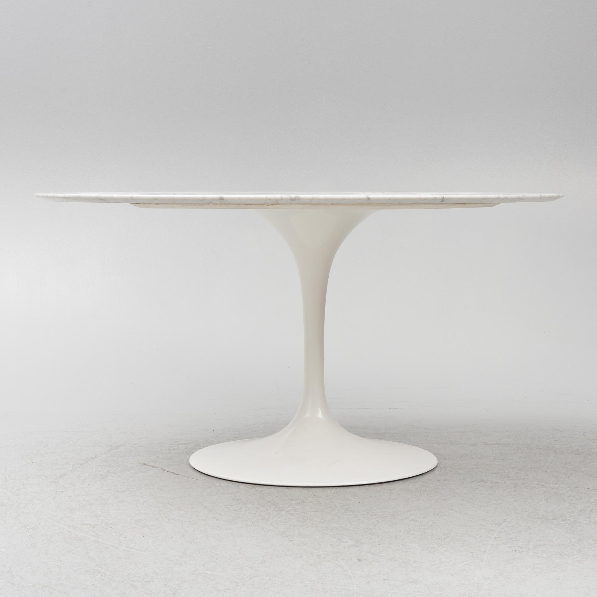 Eero Saarinen, bord "Tulip", Knoll International, 1900-talets andra hälft.