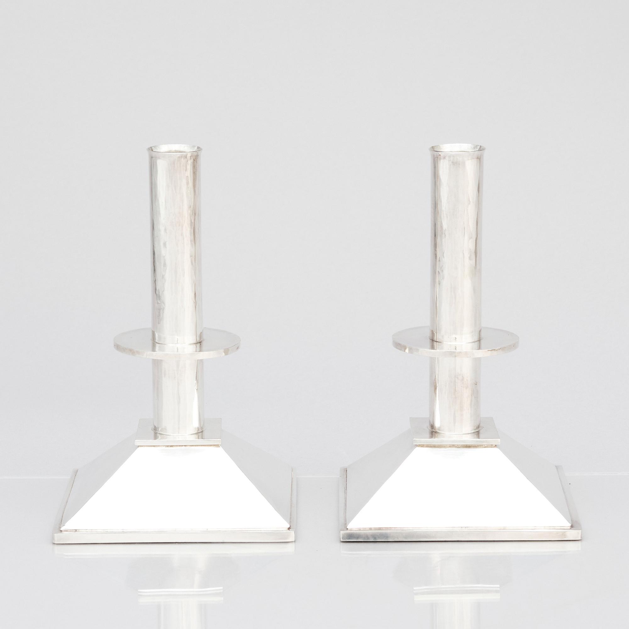 Bengt Liljedahl, a pair of sterling candlesticks, Stockholm 2002.