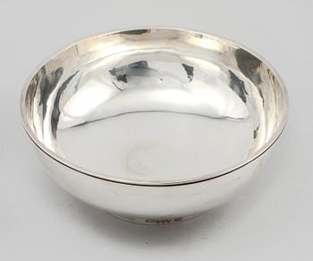 SKÅL, silver, Knut Arvid Danielsson, Stockholm, 1939. Vikt 733 g.