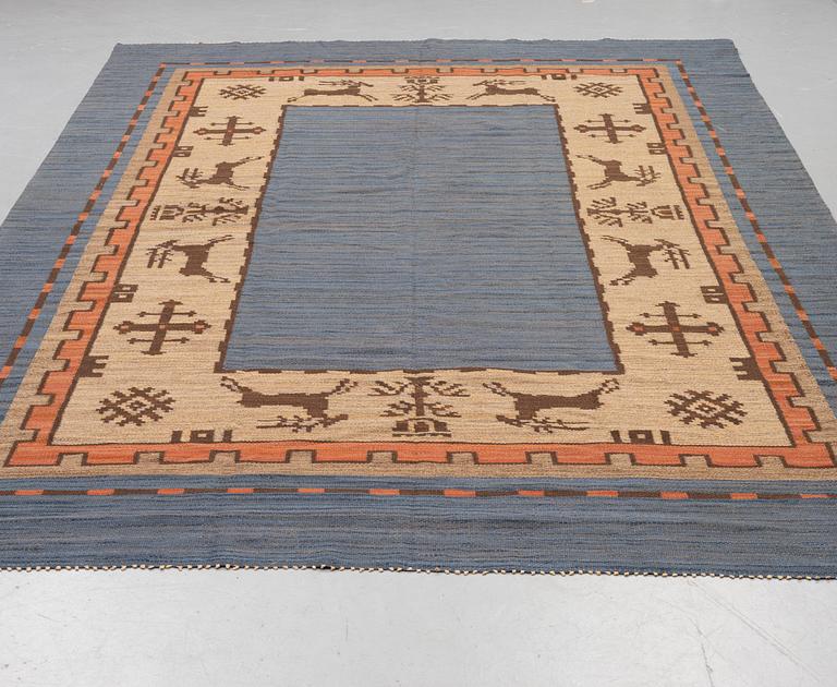 A carpet, flat weave, ca 359 x 247 cm, Sweden.