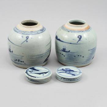 BOJANER, ett par, porslin, Kina, 1800-tal.