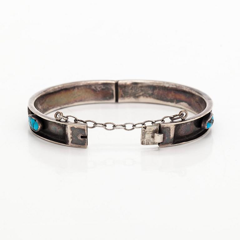 Bracelet, pendant and earrings, silver, turquoise, Tillander, Helsinki, 1950s.