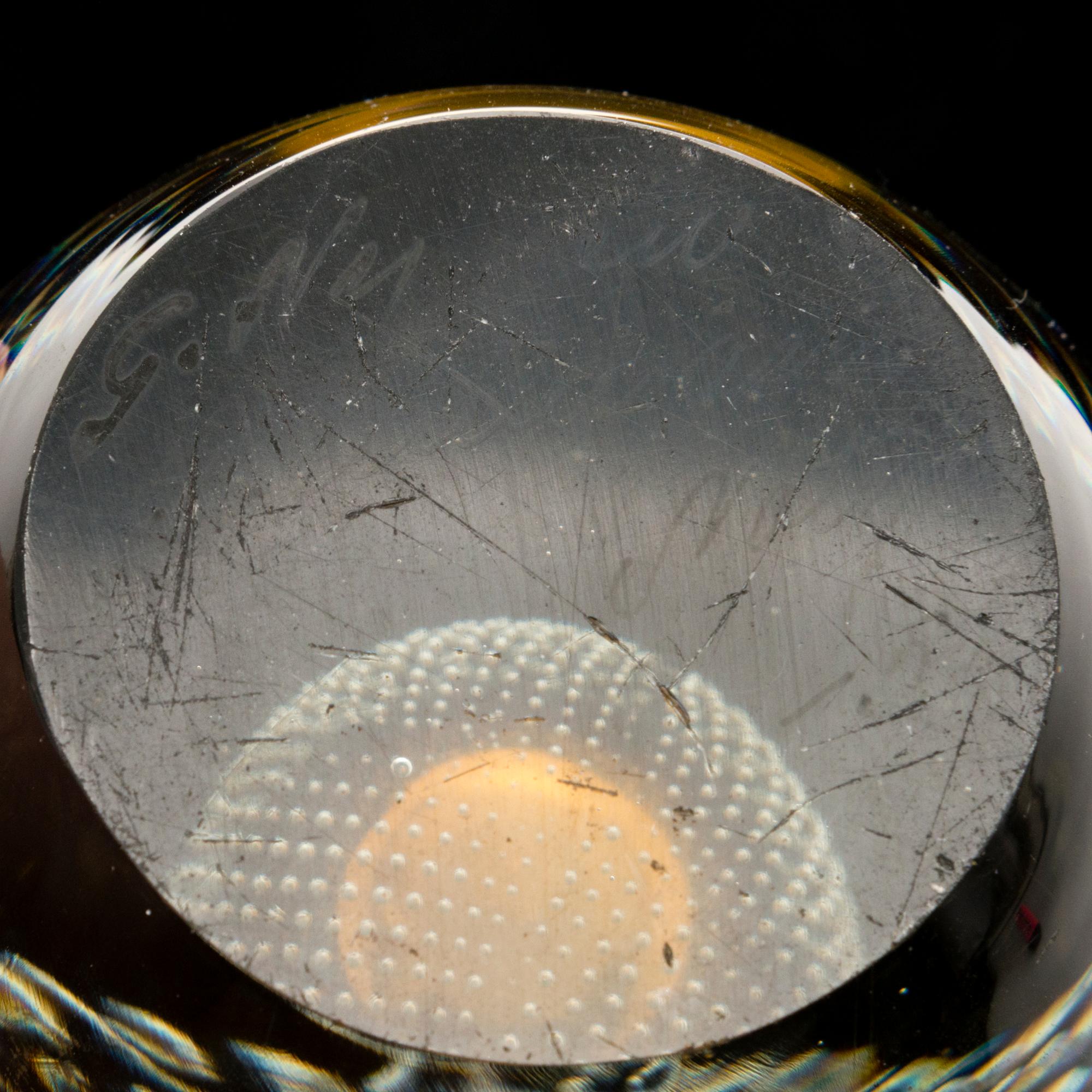 GUNNEL NYMAN, A glass vase signed G. Nyman Nuutajärvi Notsjö -52.