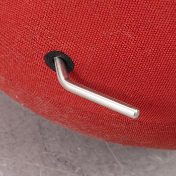 Arne Jacobsen, fåtölj "Ägget", Fritz Hansen, 2014.