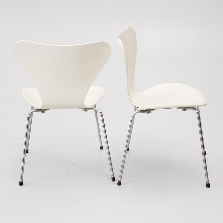 Arne Jacobsen, Stolar, 4 st, "Sjuan", Fritz Hansen, Danmark.