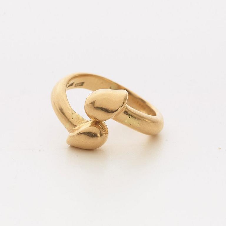 A set of two Kristian Nilsson 18k gold pieces of jewelry, Stockholm 1984 and 1982.
