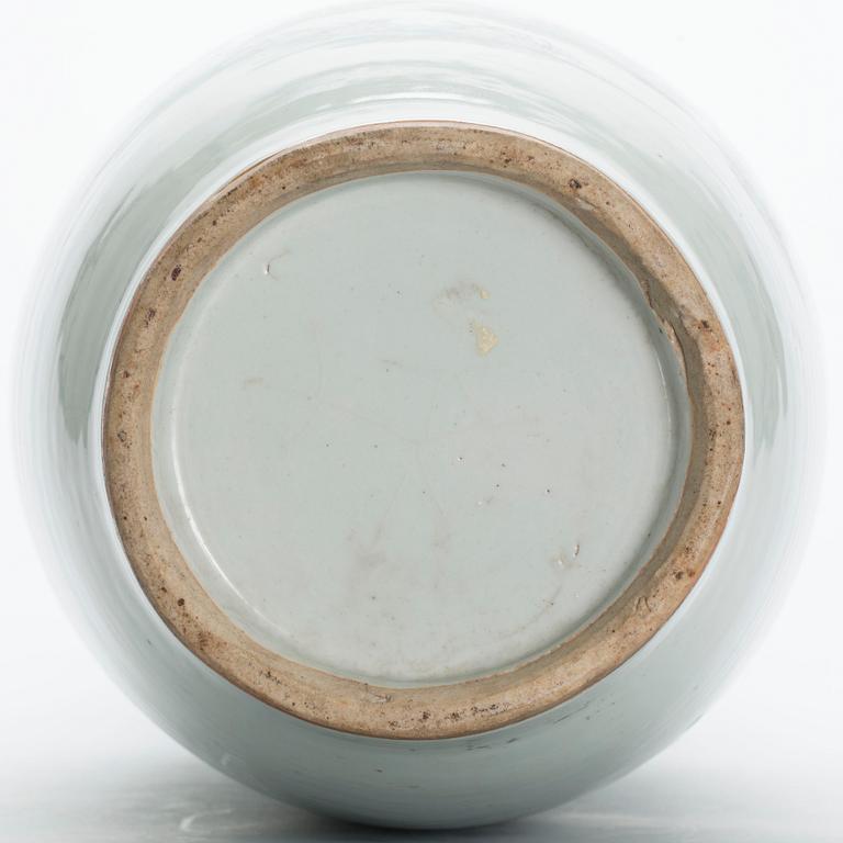 GOLVVAS, porslin, Kina, 1900-talets första hälft.