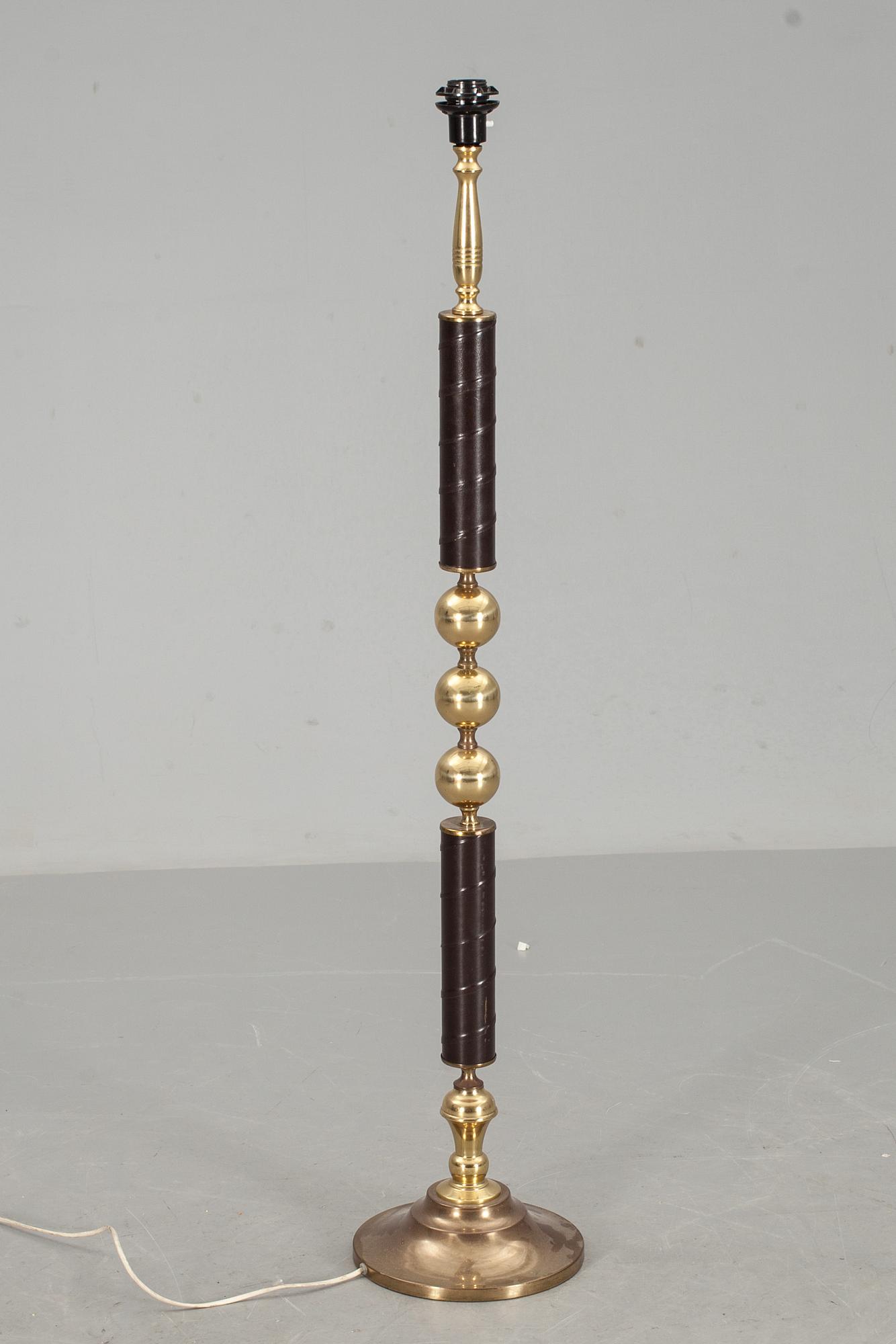 GOLVLAMPA, 1900-talets andra hälft.