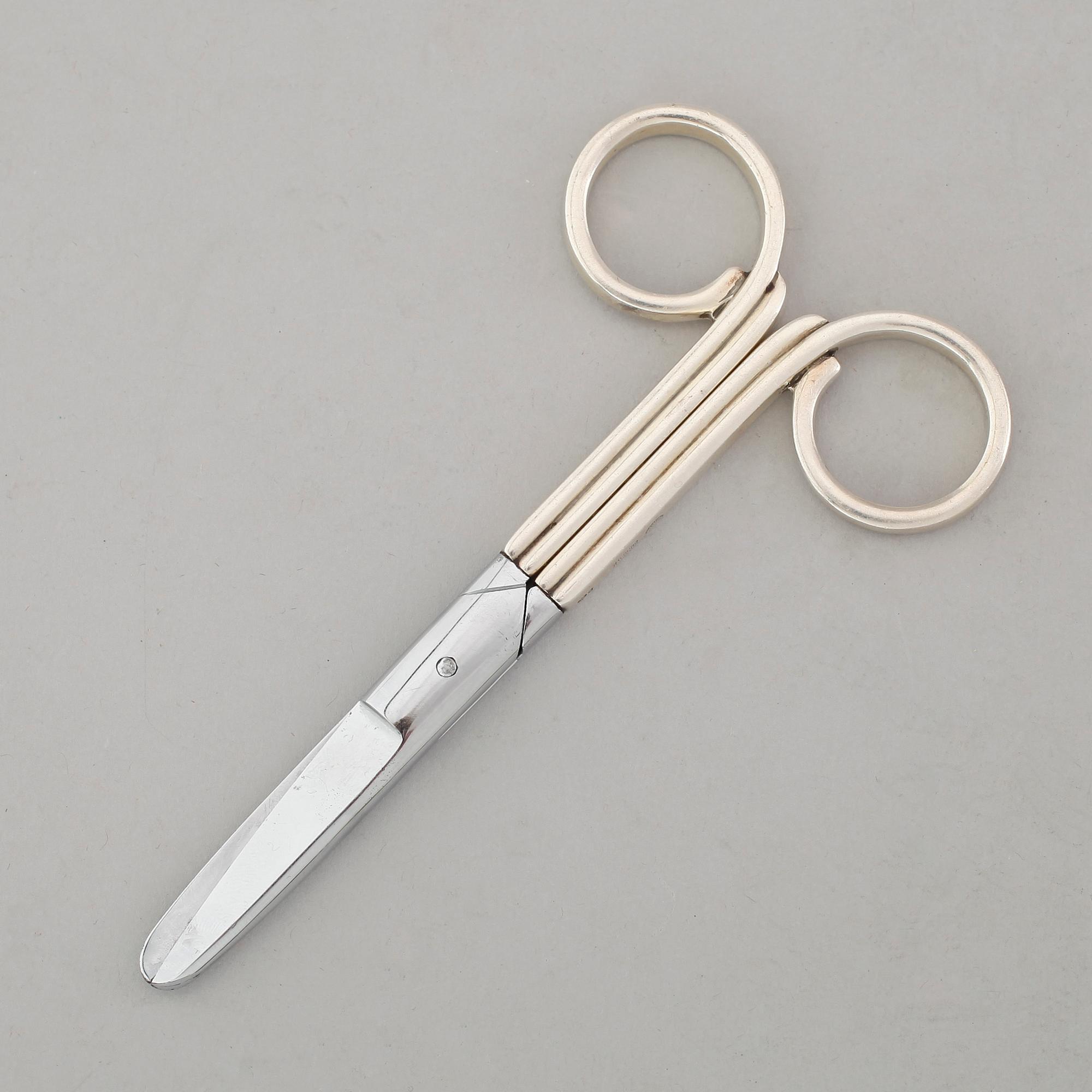 DRUVSAX, silver, Sigvard Bernadotte, Firma Georg Jensen, Köpenhamn, efter 1945, svenska importstämplar.