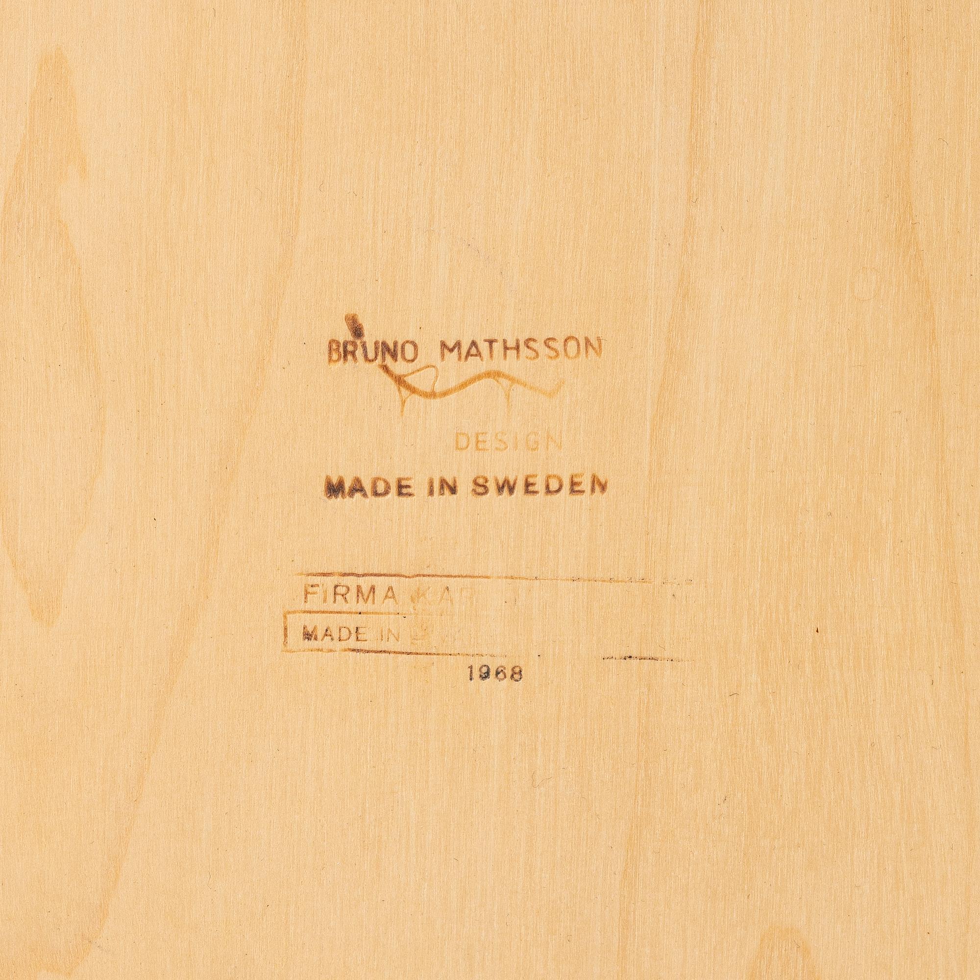 Bruno Mathsson, Coffee table, Firma Karl Mathsson, Värnamo, 1968.