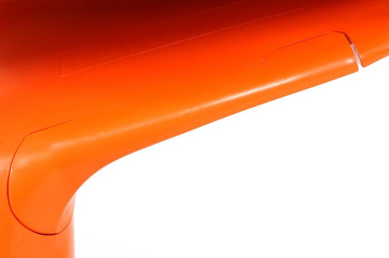 STOL, "Spoon stool", Antonio Citterio för Kartell.