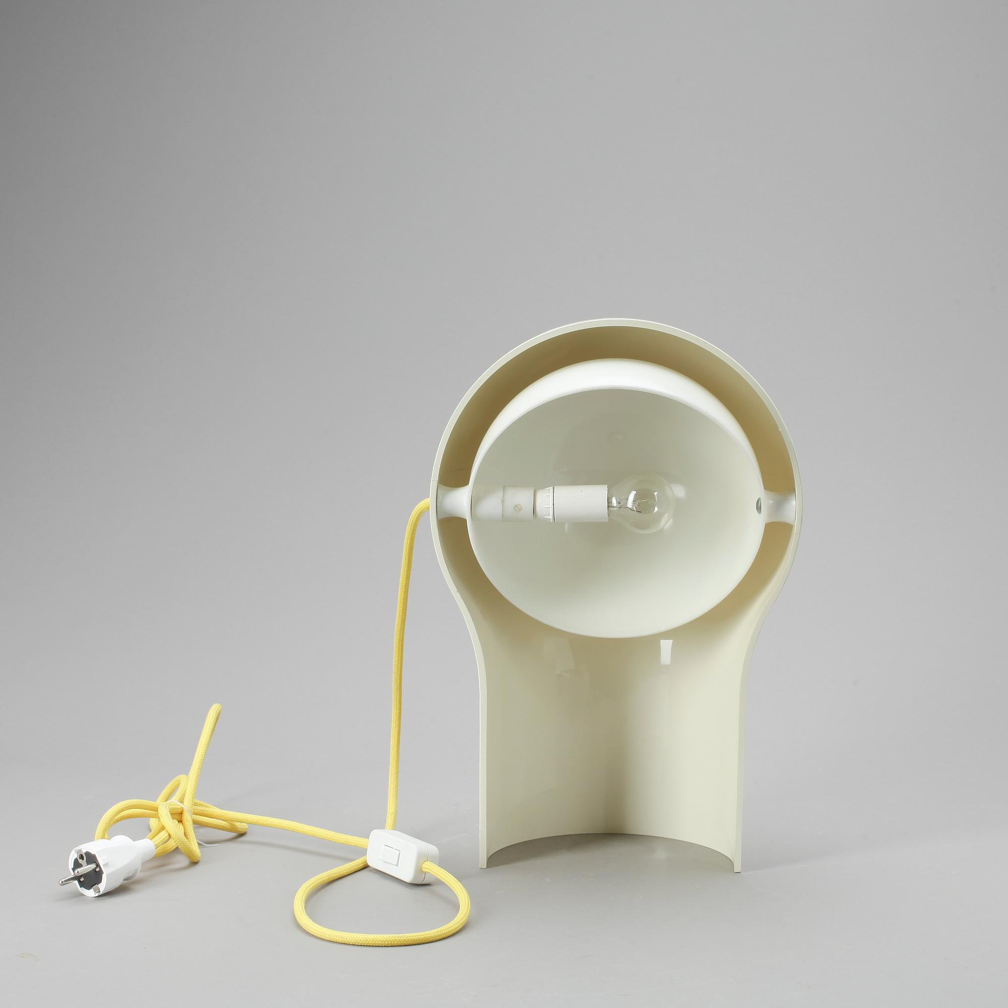 BORDSLAMPA, "Telegono" Vico Magistretti för Artemide, formgiven 1968.