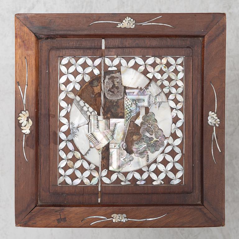 Satsbord, 4 delar, Kina, 1900-talets första hälft.