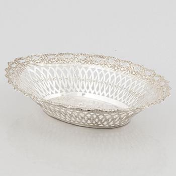 A silver bread basket, Swedish import mark, circa mid-20th Century.