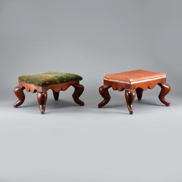 PALLAR, 2 st, barockstil, 1900-talets början.