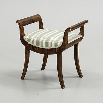 TABURETT, empire, 1800-talets första hälft.