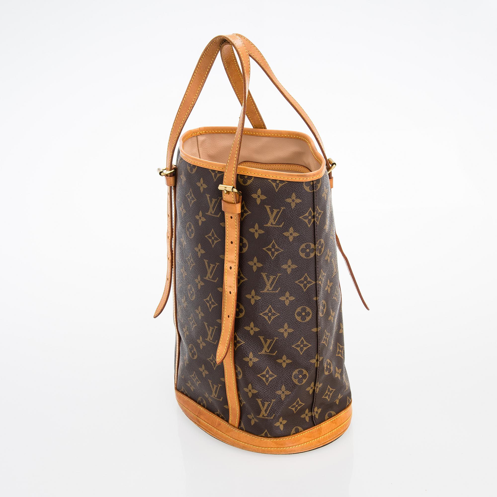 Louis Vuitton, A Monogram 'Bucket' Bag with pochette.
