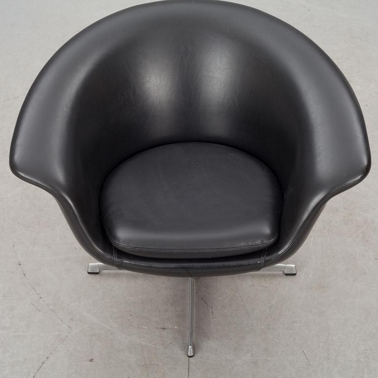 SNURRFÅTÖLJ, 1900-talets andra hälft.