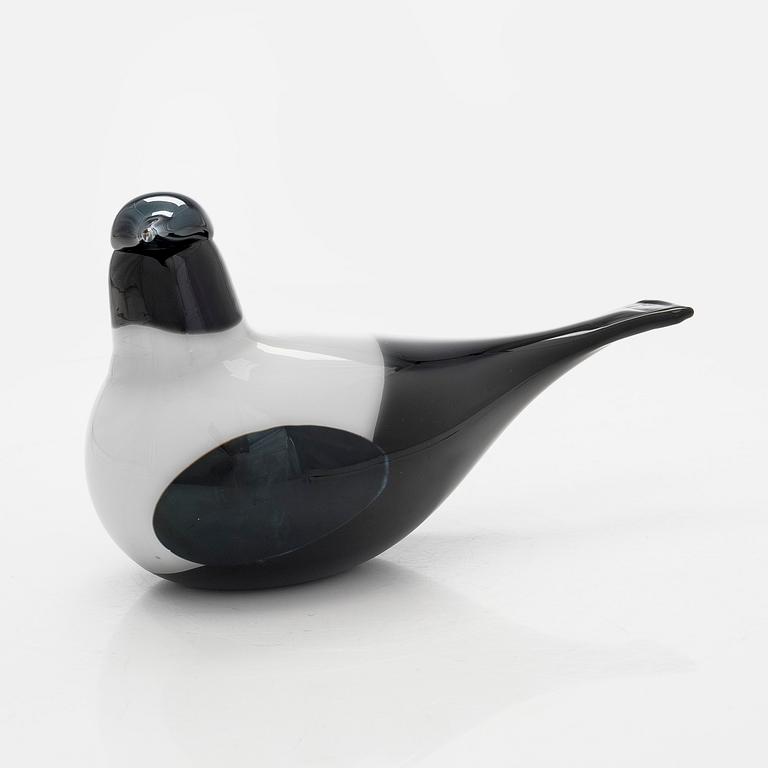 Oiva Toikka, a glass bird, signed O. Toikka Nuutajärvi.