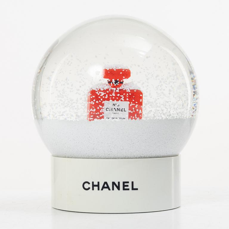 Chanel, Snöglob.