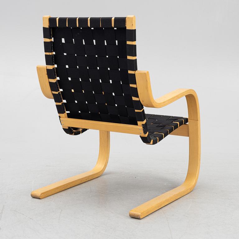 Alvar Aalto, a model '406' armchair, Artek, late 20th Century.