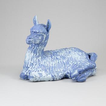 GUNNAR NYLUND, a llama stoneware sculpture, Rörstrand.