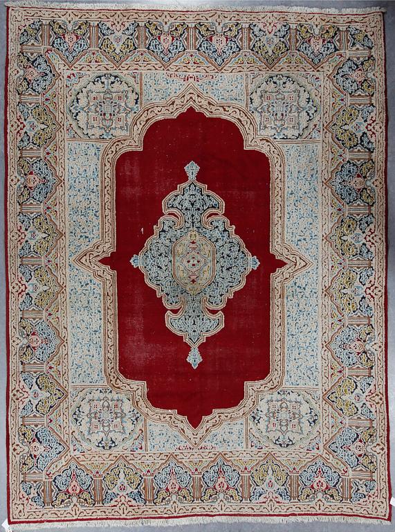 MATTA, Orientalisk, ca 338x252 cm.