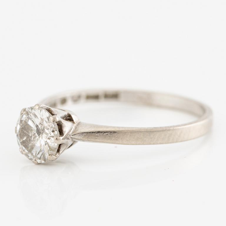Ring, 18K white gold with brilliant-cut diamond.