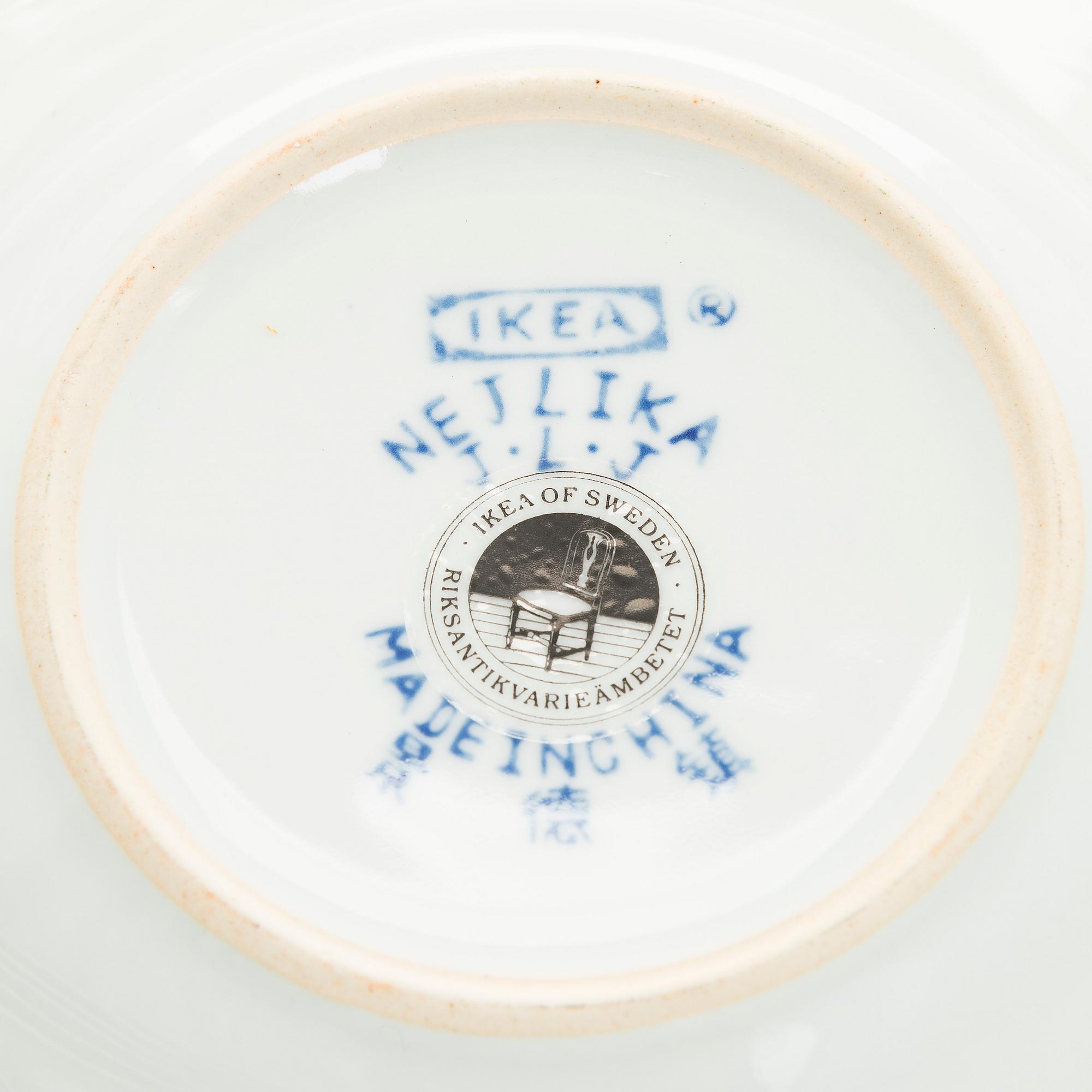 Astiaston osia, 12 osaa, posliinia, "Nejlika", IKEA, IKEA:n 1700-luvun sarjasta.