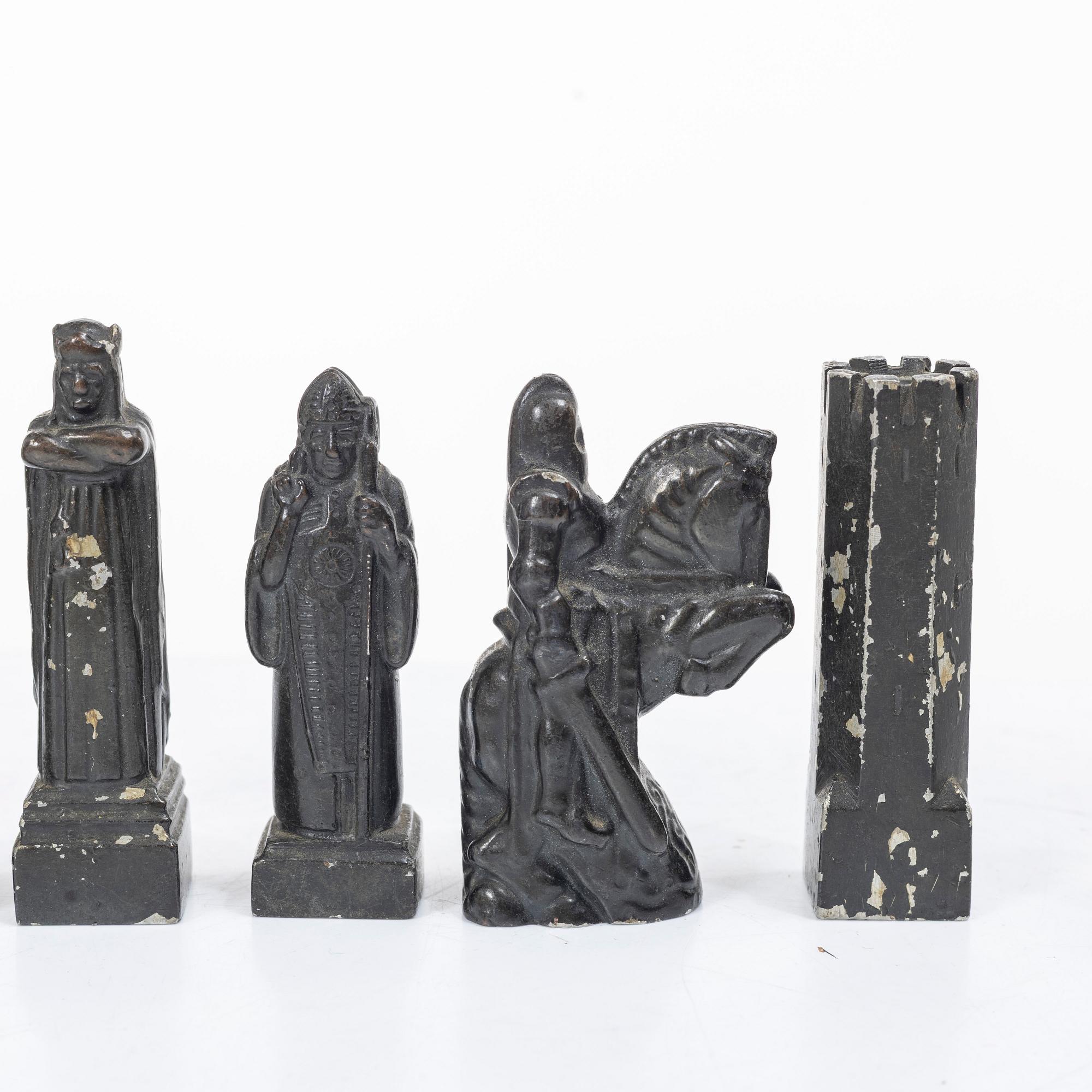 Tore Strindberg, Chess pieces, 32 pcs, Herman Bergmans Gjuteri, Stockholm.