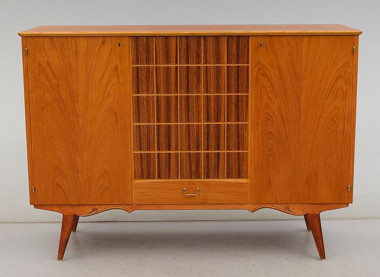 SIDEBOARD, 1900-talets andra hälft.