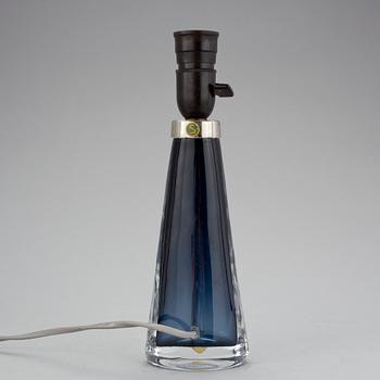 BORDSLAMPA, glas, Carl Fagerlund, signerad, Orrefors, 1960-tal.