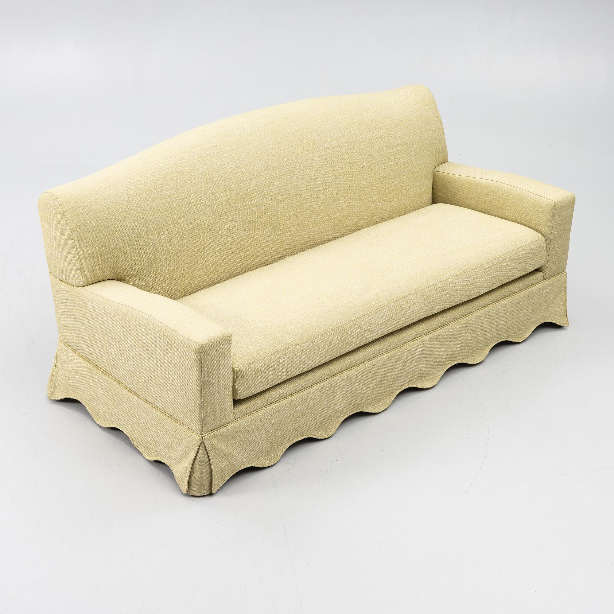 Soffa, "Nico sofa - Scallop skirt", RIJD, samtida.