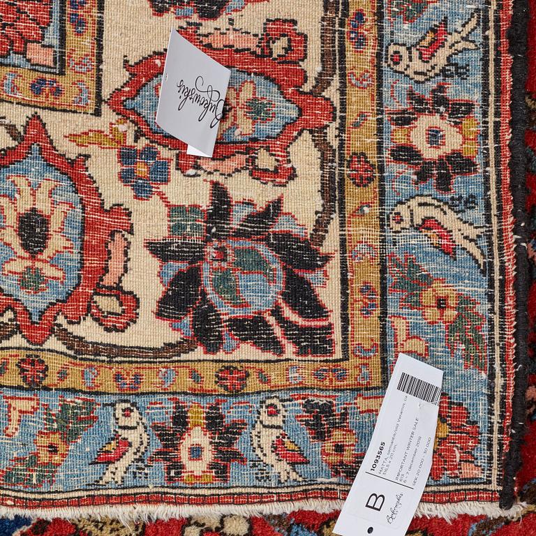 A CARPET, a semi-antique/old Veramin, ca 316,5 x 211 cm.