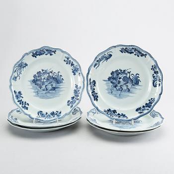 A set of six Chinese blue and white 18th century porcelain plates.