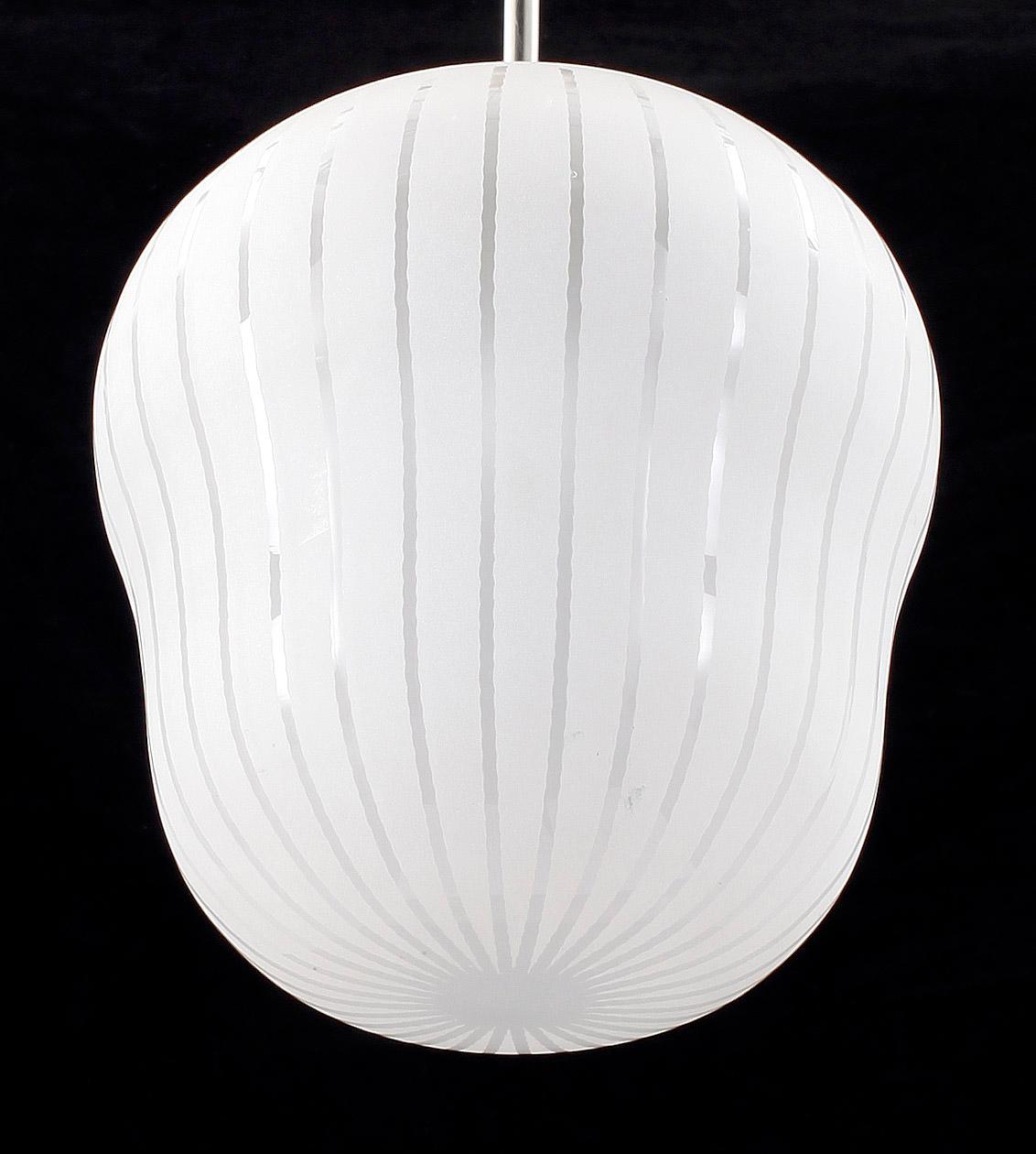 TAKLAMPA, glas, möjligen Orrefors, 1940-tal.