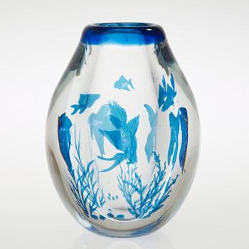 An Edward Hald 'Graal' glass vase, Orrefors 1944.